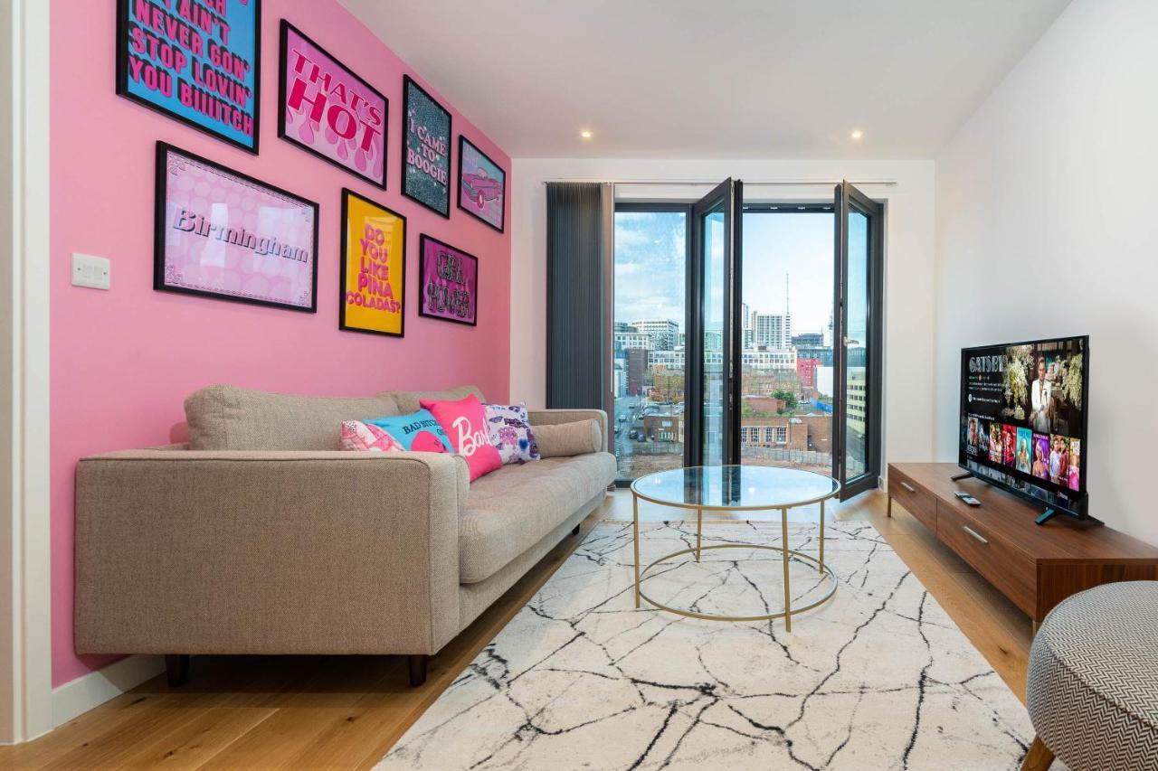 Maevela Apartments ☆ Pink Luxury Apartment With Balcony - Birmingham City Centre - 5 Min Walk From Bullring, Cube, Mailbox, New Street Station - Free Netflix & Wifi Luaran gambar